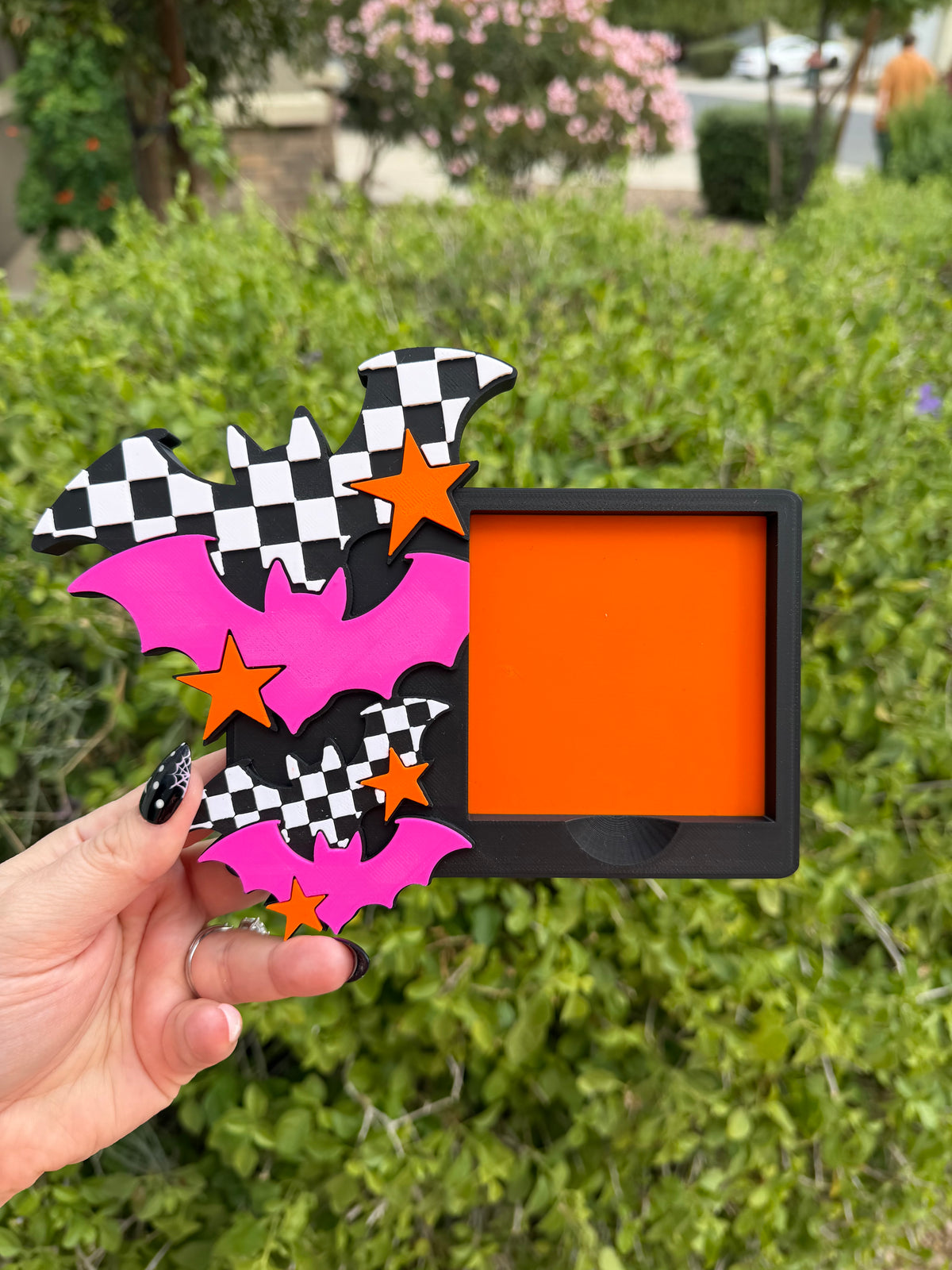 Checkered Bats Sticky Note Holder